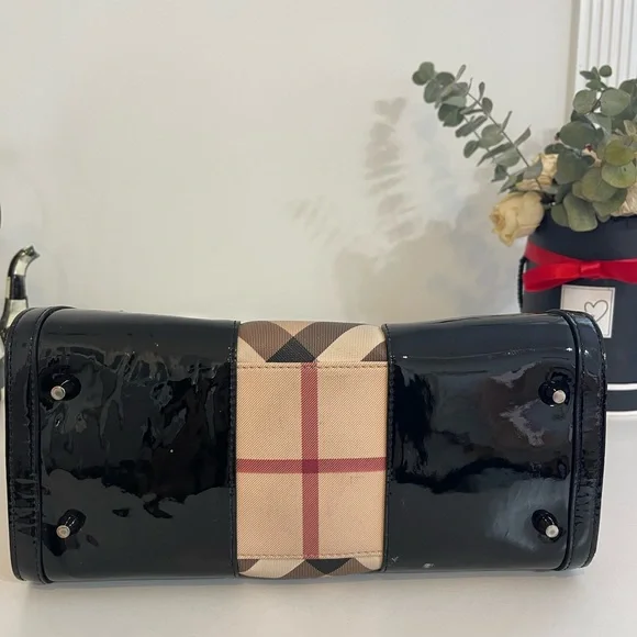 Burberry Classic Nova Check Bag Black - Picture 12 of 16
